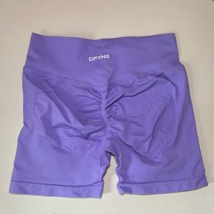DFYNE booty scrunch shorts, size S